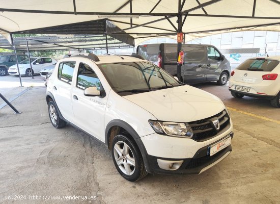 Dacia Sandero Stepway DCI 90 EU6 - Cornella de Terri