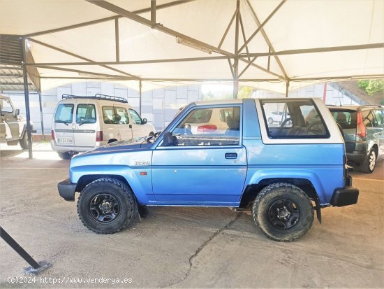 Daihatsu Feroza F300 LG - Cornella de Terri