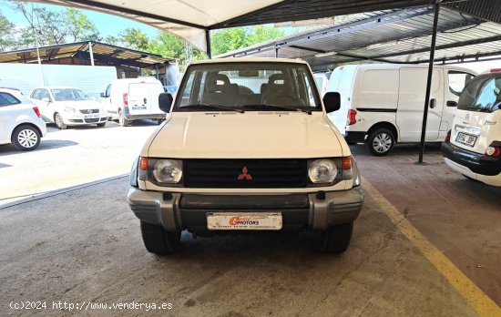 Mitsubishi Montero 2.5 TDI GLS STSN. CORTO - Cornella de Terri