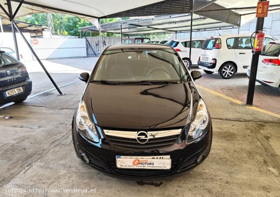 Opel Corsa 12. ESSENTIA - Cornella de Terri