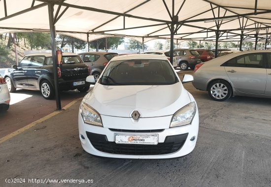 Renault Megane 1.6  DYNAMIQUE 16v - Cornella de Terri