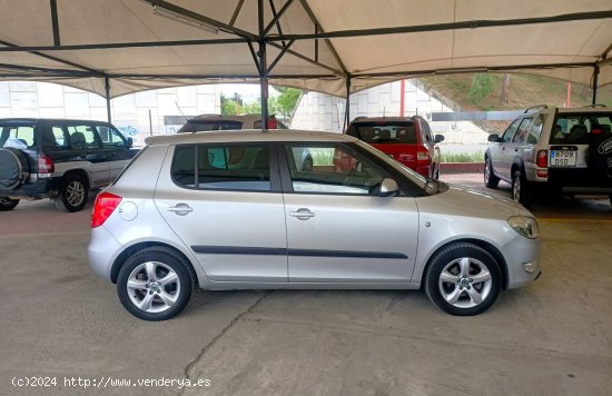 Skoda Fabia 1.2 TSI 85cv AMBITION - Cornella de Terri