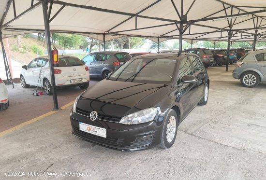 Volkswagen Golf 1.6 TDI ADVANCE  BMT - Cornella de Terri