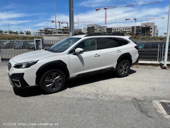 Subaru Outback 2.5 NEW  TREK MY 22 25 CVT AWD AUTO 175CVT MY2022 ETIQUETA + - Madrid