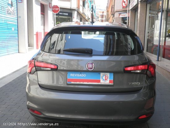 Fiat Tipo 1.4 EASY ETIQ. MEDIOAMBIENTAL VERDE C EURO 6W - Barcelona