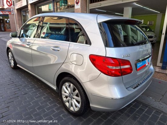 Mercedes Clase B 180 Etiq. Amb. VERDE C EURO 6 sólo 68.000 Km. - Barcelona