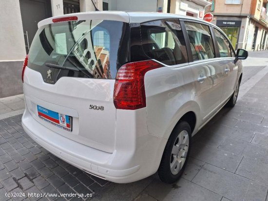 Peugeot 5008 1.6 Active 7 plazas Etiq. amb. verde C - Barcelona