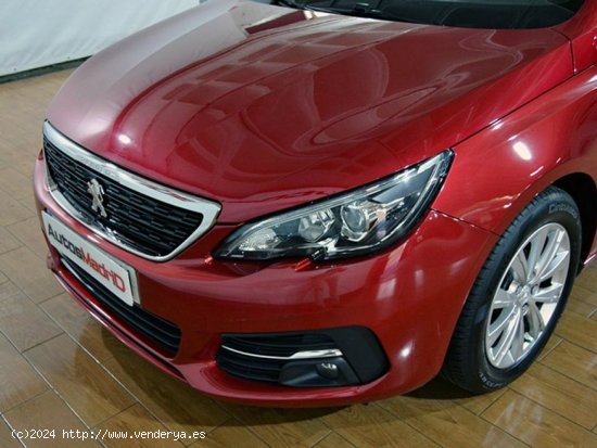 Peugeot 308 5p Allure 1.2 PureTech 81KW (110CV) - San Sebastián de los Reyes