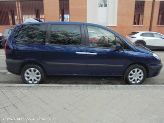 Peugeot 807 ST HDi - Madrid