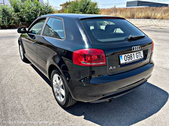 Audi A3 1.6 TDI Attraction - Cabanillas del Campo