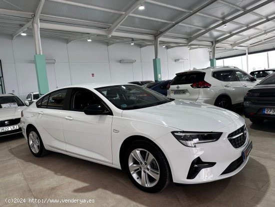 Opel Insignia  Business Edition 1.5D DVH 90kW MT6 berlina con portón 90kW 5P 122cv - Utrera