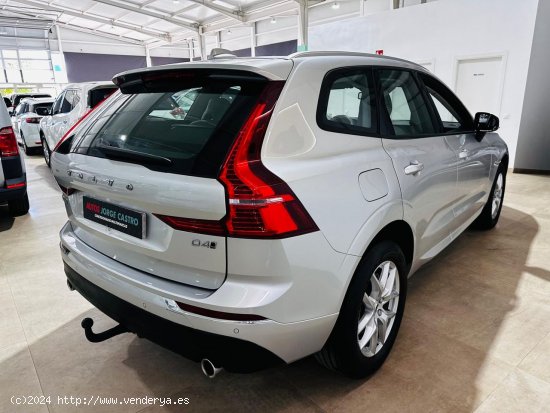 Volvo XC-60 2.0 D4 MOMENTUM AWD AUT. 190CV - Utrera