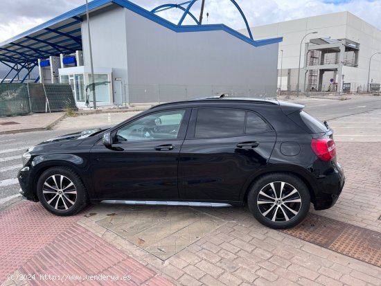 Mercedes GLA 200 amg line - Málaga