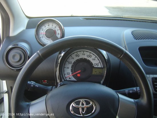 Toyota Aygo 1.0 VVTI EDITION - Vila-Seca