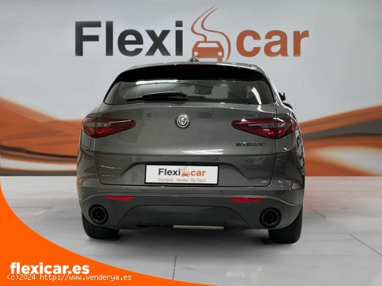 Alfa Romeo Stelvio 2.2 Diésel 140kW (190CV) Sprint+ Q4 - Viladecans