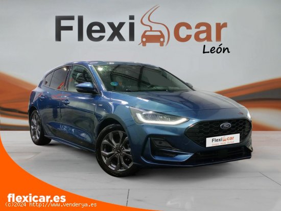 Ford Focus 1.0 Ecob. MHEV 92kW ST-Line Design SIP - León