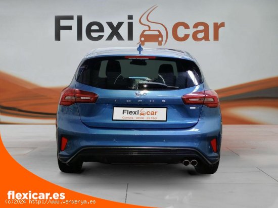 Ford Focus 1.0 Ecob. MHEV 92kW ST-Line Design SIP - León