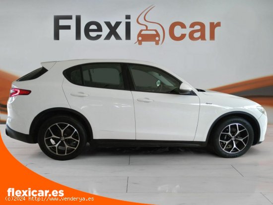 Alfa Romeo Stelvio 2.2 Diésel 140kW (190CV) Sprint RWD - Tarragona