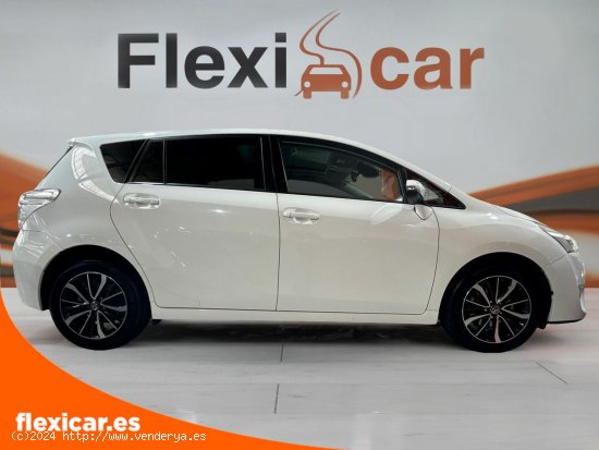 Toyota Verso 1.6 130 Business 5pl. - San Fernando de Henares