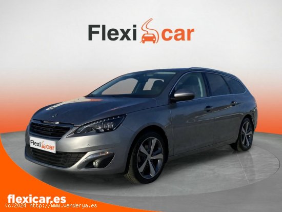 Peugeot 308 SW Allure 1.2 PureTech 96KW (130CV) S&S - Atarfe