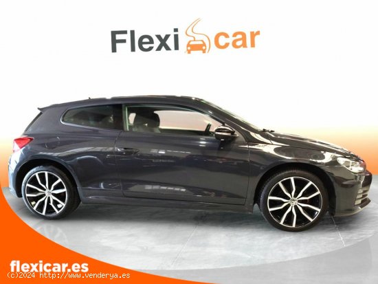 Volkswagen Scirocco R-Line 1.4 TSI 125CV BMT - Vilanova i la Geltrú