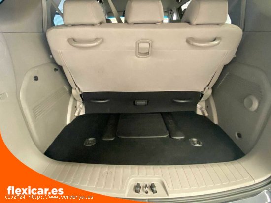 SsangYong Rodius D22T 178cv Premium - Mairena del Aljarafe