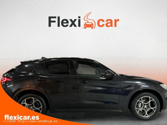 Alfa Romeo Stelvio 2.2 Diesel 140kW (190cv) SPRINT AWD - Sabadell