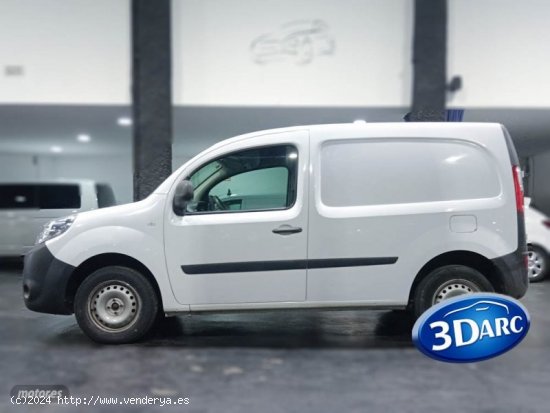 Renault Kangoo Combi KANGOO FURGON PROFESIONAL 1.5 DCI de 2017 con 142.000 Km por 9.450 EUR. en Barc