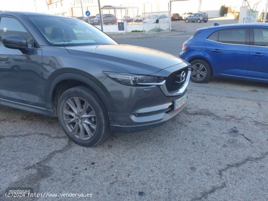 Mazda CX-5 SKYACTIV-G 2.0 121 kW (165 CV) AT 2WD Zenith Soul Red Crystal M de 2019 con 49.000 Km por