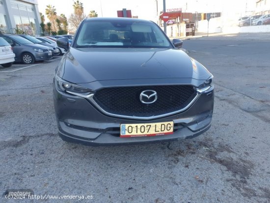 Mazda CX-5 SKYACTIV-G 2.0 121 kW (165 CV) AT 2WD Zenith Soul Red Crystal M de 2019 con 49.000 Km por