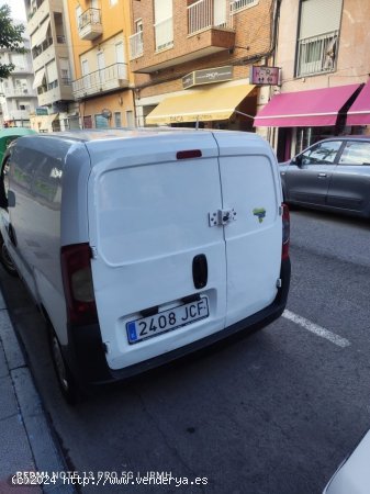 Peugeot Bipper COMERCIAL de 2015 con 245.000 Km por 4.900 EUR. en Alicante