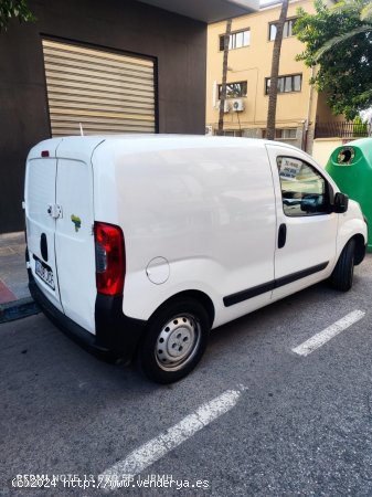 Peugeot Bipper COMERCIAL de 2015 con 245.000 Km por 4.900 EUR. en Alicante