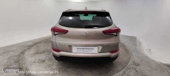 Hyundai Tucson Tucson 1.7CRDI BD Tecno 4x2 de 2015 con 69.400 Km por 15.900 EUR. en Barcelona