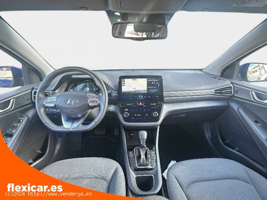 Hyundai IONIQ 1.6 GDI HEV Tecno DCT - 5 P (2022) - Sant Boi de Llobregat