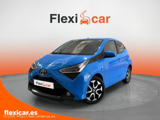 Toyota Aygo 1.0 70 x-clusiv - L Hospitalet de Llobregat