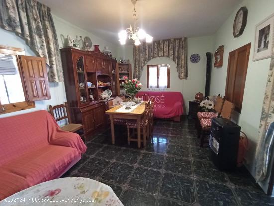 Se vende casa de campo con terreno - MURCIA