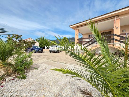 Chalet reformado en Gaianes - ALICANTE