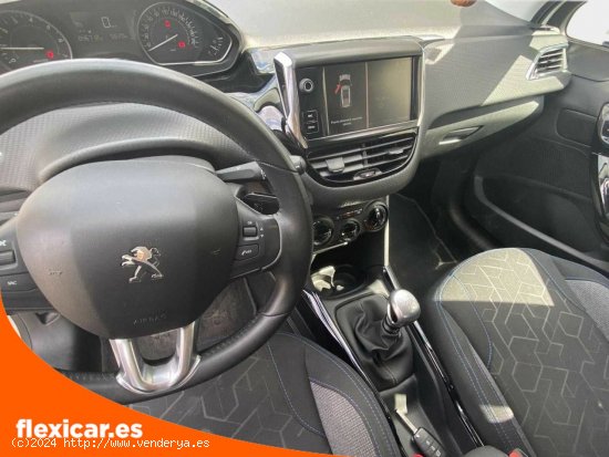 Peugeot 2008 Signature 1.2 PureTech 96KW (130CV) - Cartagena