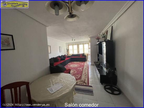 Se vende piso muy amplio con 4 dormitorios en Santomera con garaje y trastero. - MURCIA