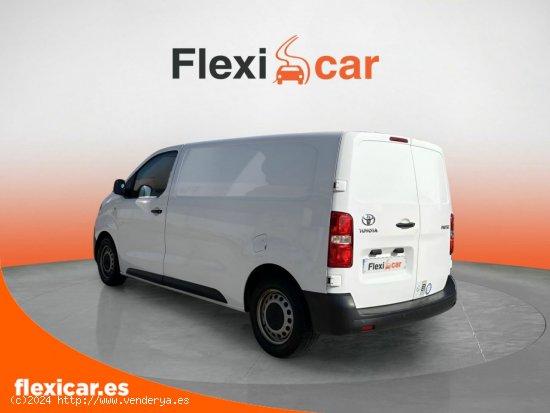 Toyota Proace Verso 1.5D 120CV VX SHUTTLE 2PL 2PT L1 - Atarfe