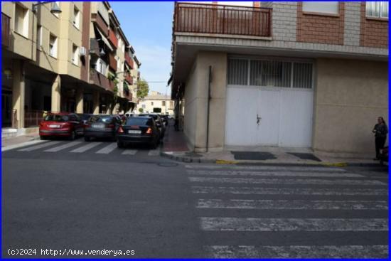 Se vende local comercial 115 m - MURCIA