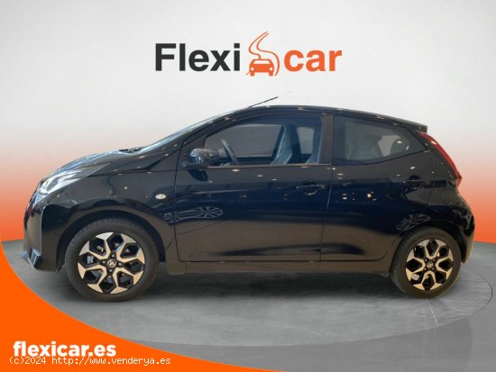 Toyota Aygo 1.0 70 x-play - Vitoria-Gasteiz