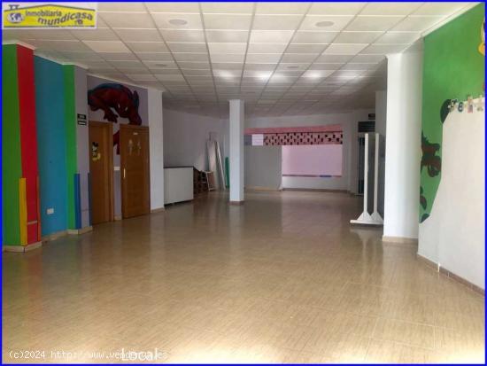  Local de 150 m2 en Santomera - MURCIA 