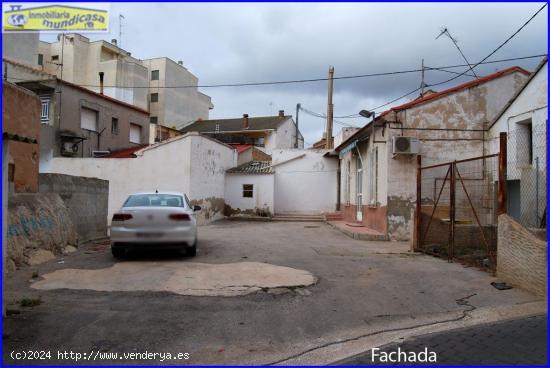 Se vende casa en el Esparragal con 260 m2 y una gran parcela - MURCIA