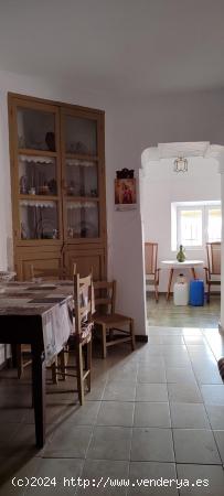 CASA EN PURCHENA ( ALMERÍA ),CON TRES DORMITORIOS. - ALMERIA