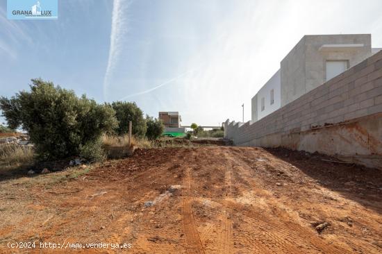 PONEMOS EN VENTA PARCELA EN EL RECINTO FERIAL DE HUETOR VEGA - GRANADA