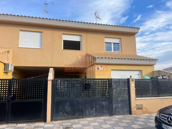 SE VENDE ADOSADO EN CASAS DE JUAN NUÑEZ. - ALBACETE