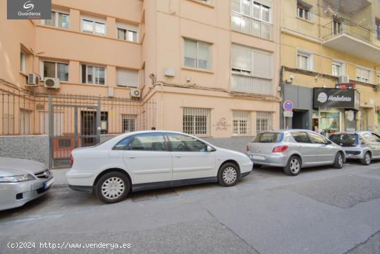 Espectacular piso en el centro de granada para hacer a tu gusto - GRANADA