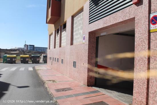 LOCAL COMERCIAL con plazas de garaje en el Calero , Telde - LAS PALMAS