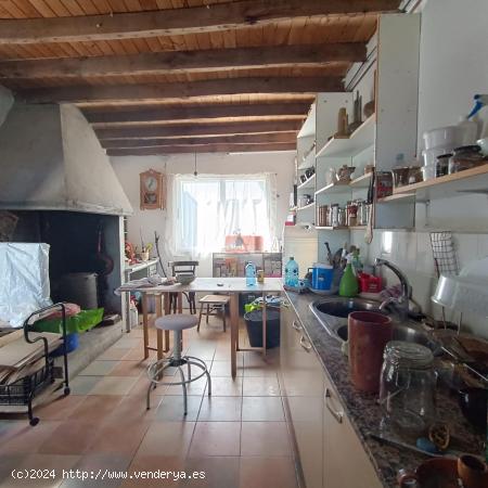 Se vende casa en parcela edificable!!! - LUGO